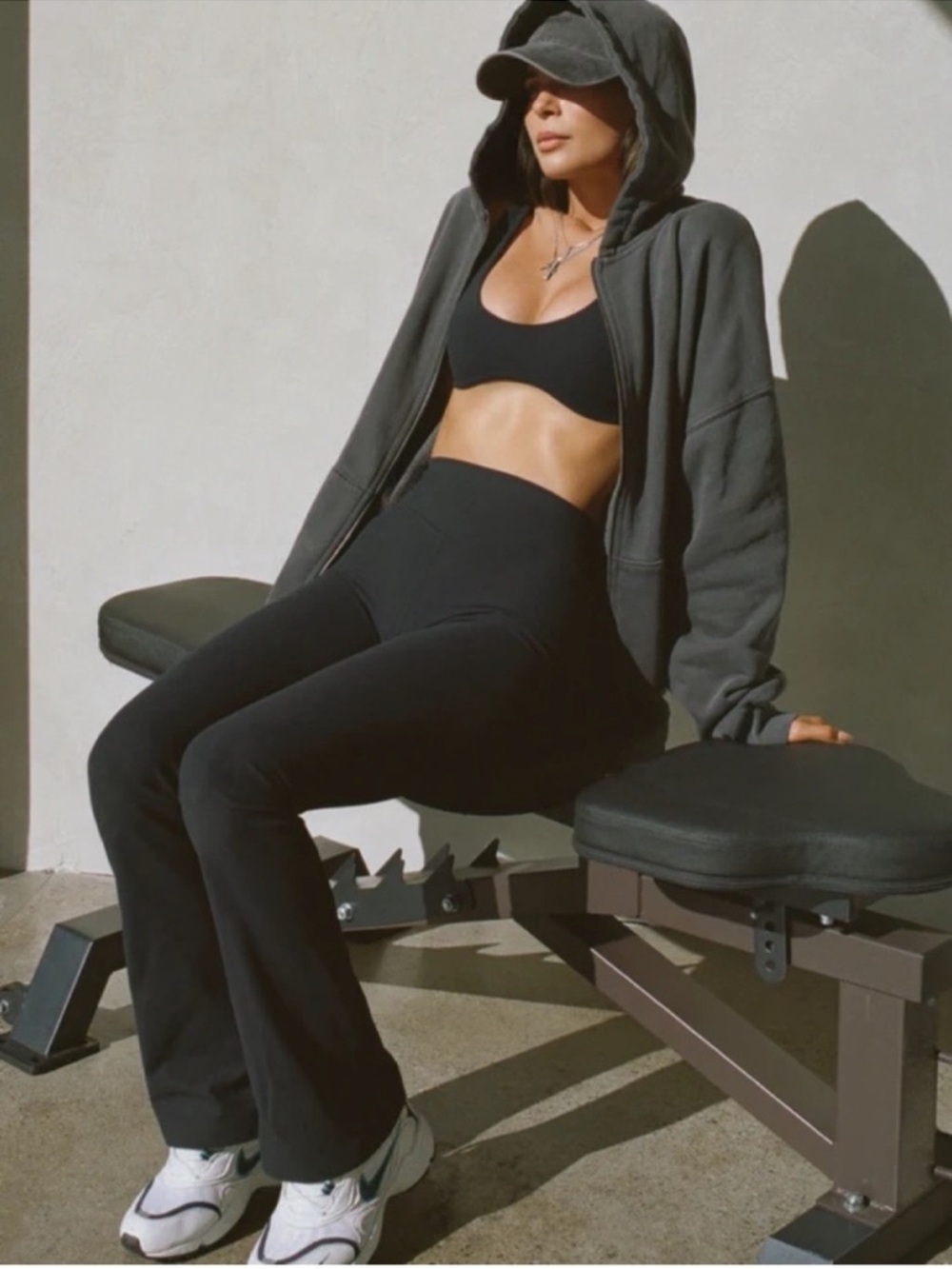 ♡ Joah Brown Contour Bra Sueded Onyx - Picture 2 of 10